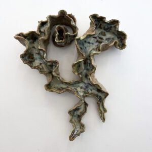 Ditte Løndahl, galleri kbh kunst, keramik, stentøj, glasur, glaseret stentøj, relief, vægskulptur, ler, kunst, keramisk kunst, billig kunst, organisk, form, københavn, bolig, interiør, hjem, kunst til væggen